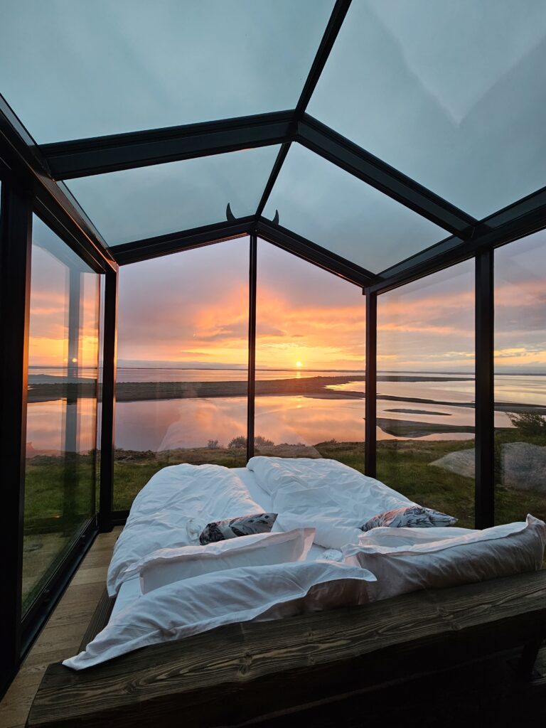 panorama glass lodge frigg sunset
