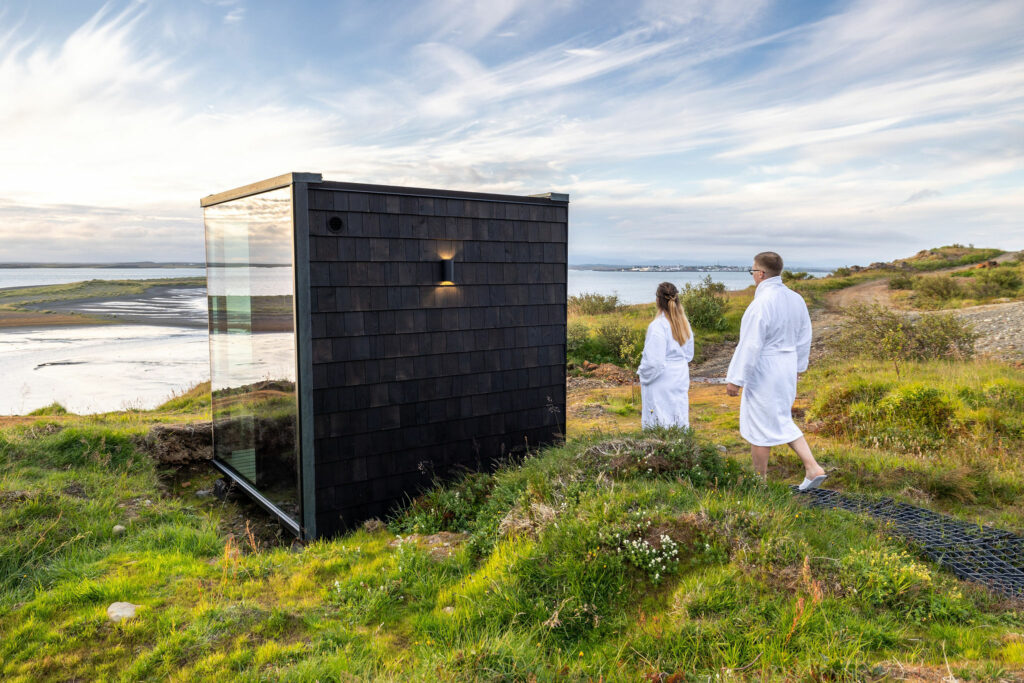 private sauna from frigg panorama glass lodge