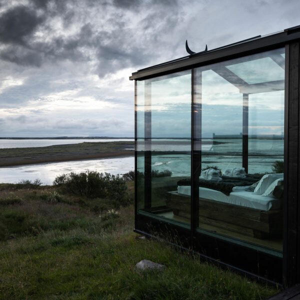 panorama glass lodge heimdall, ocean view